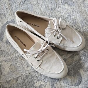 Lucky Brand Women's NWOT Light Beige Cream Suede Boat Moccasin Loafers